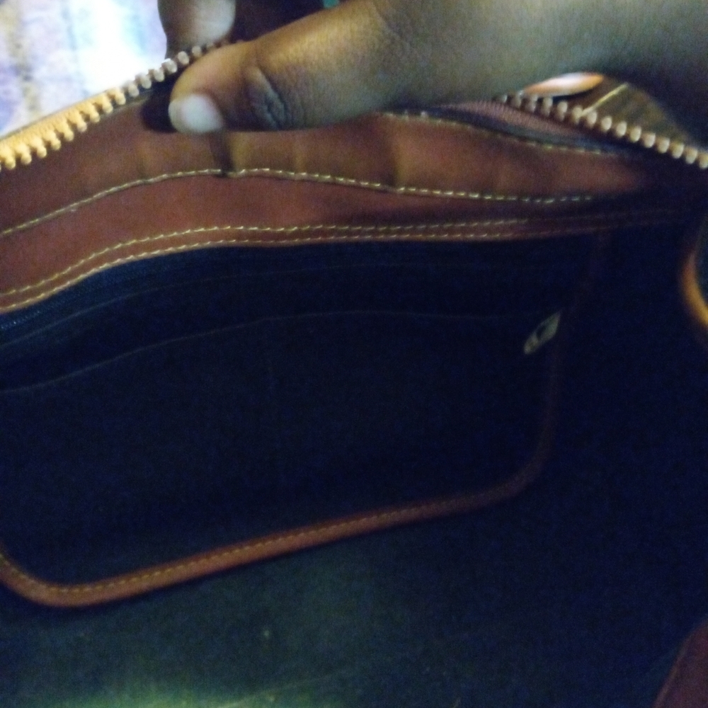 Purses - Picture 5 of 6
